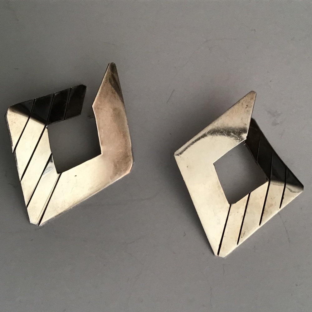 SILVER GEOMETRIC SHAPED “BENT” PIERCED EARRINGS